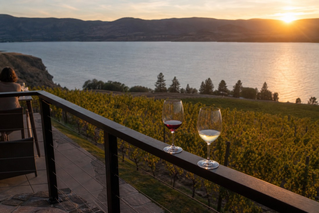 Sunset Sip Wine Tour